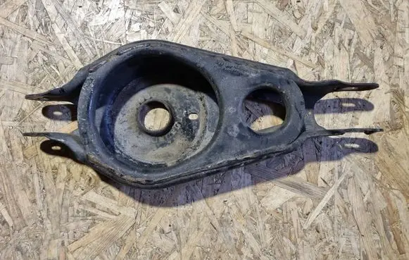 Chrysler Pacifica Rear upper control arm/wishbone 68218021AA