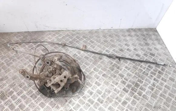 Honda Legend III KA9 Rear wheel hub spindle/knuckle 