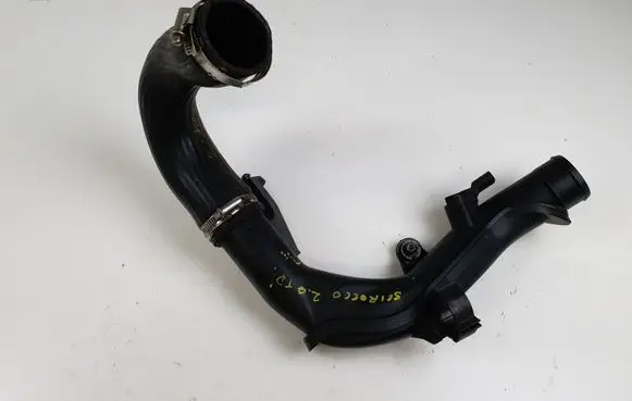 Volkswagen Scirocco Intercooler hose/pipe 038906051C 5N0145770A 0281002401