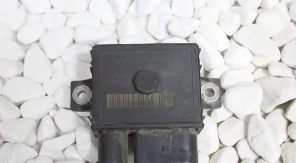 BMW X5 E70 Glow plug pre-heat relay 8591724