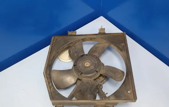 Mazda Premacy Radiator cooling fan shroud RF4R FP8715025A