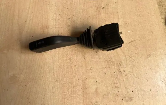 Opel Vectra B Indicator stalk 90508668 90053340 90213325