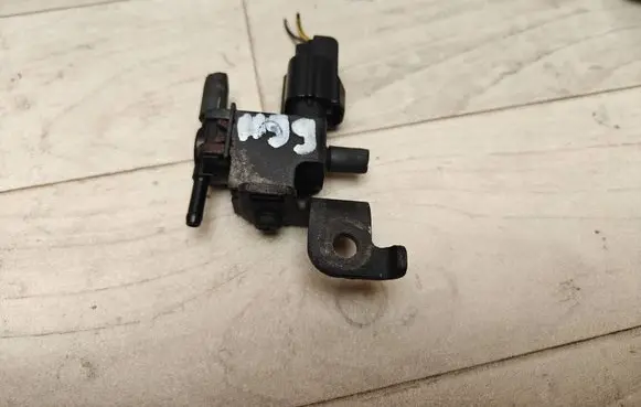 Honda FR-V Turbo solenoid valve 1013624890