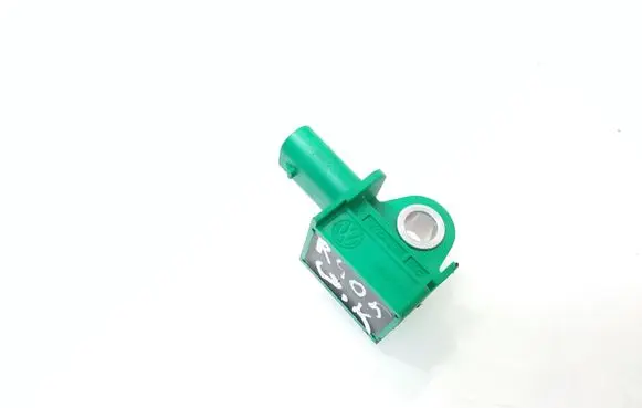 Volkswagen Golf VI Airbag deployment crash/impact sensor 5K0959351 5WK44000