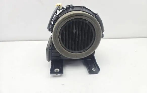 Toyota Yaris Hybrid/electric vehicle battery fan G923052040 1903013904