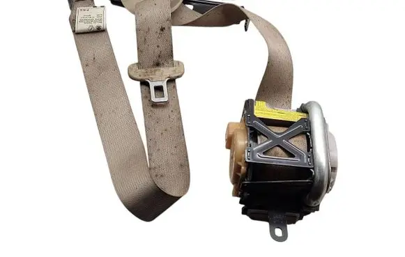 Toyota Land Cruiser (J120) Front seatbelt TKAF2EF618P 567015 0432027