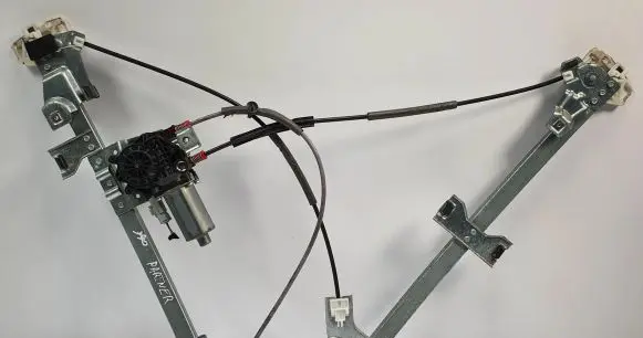 Peugeot Partner Front door window regulator with motor 0130821762