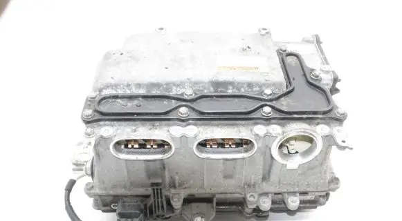 Lexus CT 200H Voltage converter inverter G920076011