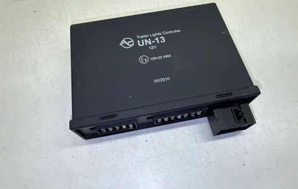 BMW 3 E46 Tow bar trailer control unit/module 10R024965