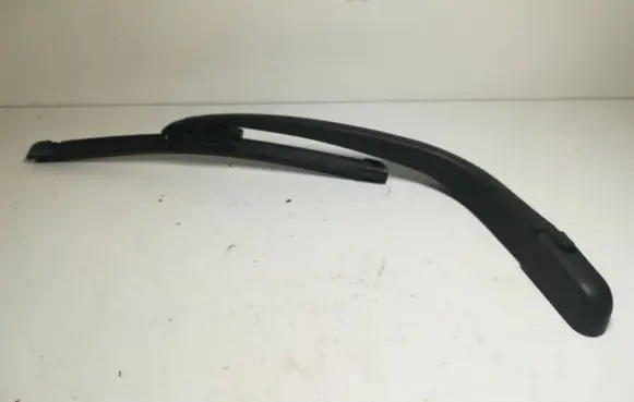 Toyota Yaris Rear wiper blade arm