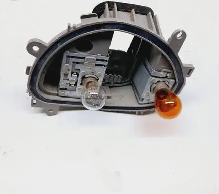 Ford B-MAX Tail light bulb cover holder AV1113N004B