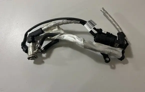 BMW 1 F40 AdBlue injector 8471352 9485183