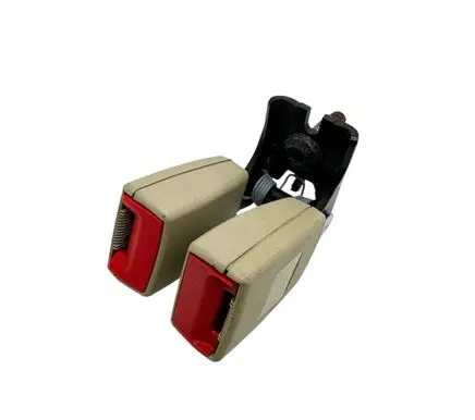 Ford Fusion II Middle seatbelt buckle (rear) P34199732CBL