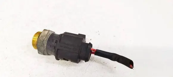 Volkswagen PASSAT B5 Air conditioning (A/C) pressure sensor 1H0959481A