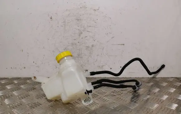 Jeep Renegade Brake fluid reservoir 