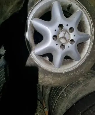Mercedes-Benz E W210 R15 alloy rim 