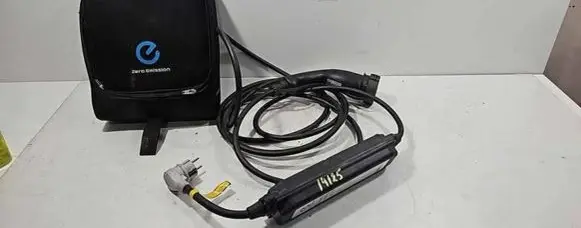 Nissan Leaf I (ZE0) Electric car charging cable 33292183 K1EY07YY0006