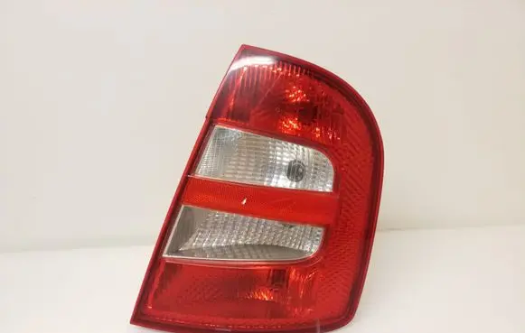 Skoda Fabia Mk1 (6Y) Rear/tail lights ZSB6Y6945096 XU3X13440AA