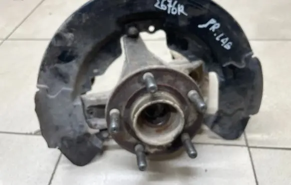 Volvo S40 Front wheel hub spindle knuckle