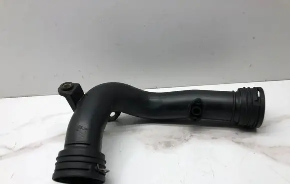 Volkswagen PASSAT B6 Intercooler hose/pipe 1K0145770D 1K0145762AD