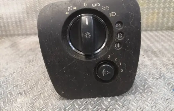 Mercedes-Benz CLS C219 Light switch 2195450604