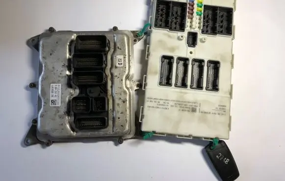 BMW 3 F30 F35 F31 Engine ECU kit and lock set 8604210 86421001