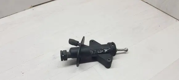 Jaguar X-Type Clutch master cylinder 1X437A543AB