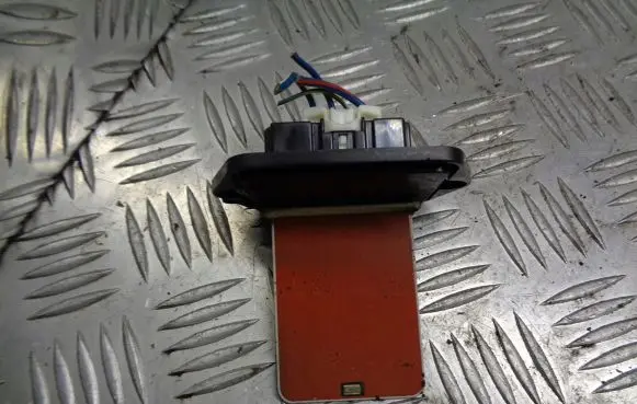 Mazda 2 Heater blower fan relay HM420040B