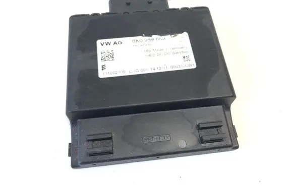 Audi A6 S6 C7 4G Voltage converter/converter module 8K0959663