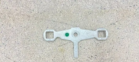 BMW M5 Fuel Injector clamp holder 7599878 12647599878