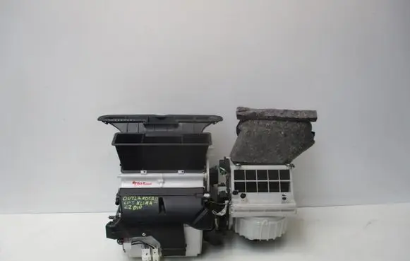 Mitsubishi Outlander Interior heater climate box assembly MR500659