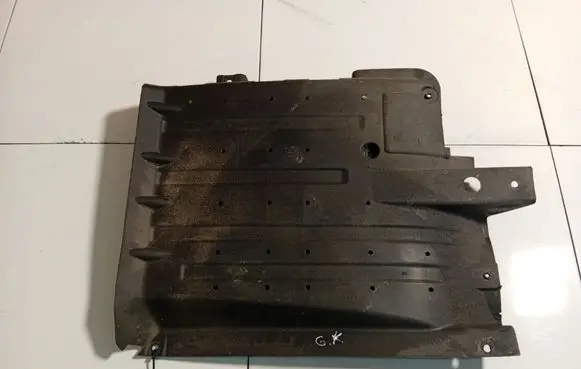 KIA Sportage Engine splash shield/under tray 841372Z000