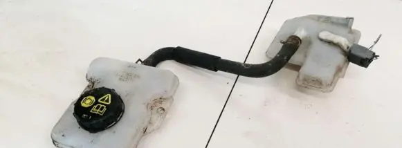 Brake fluid reservoir