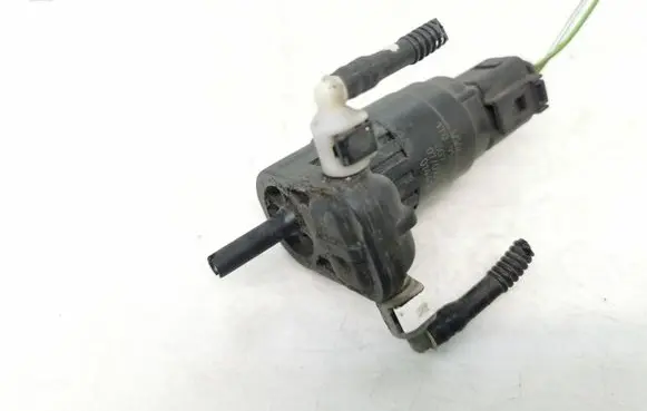 Volkswagen Golf Plus Windscreen/windshield washer pump 1T0955651A 014418 SG712V