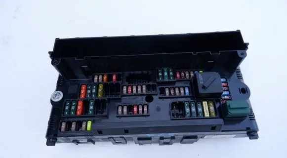 BMW X3 F25 Fuse box set 9210863 117033444 01532040