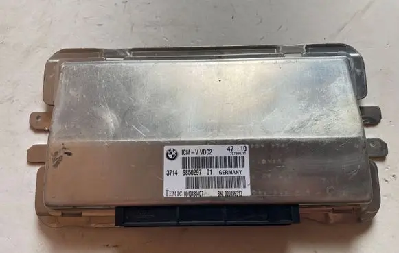 BMW 5 F10 F11 Suspension control unit/module 6850297