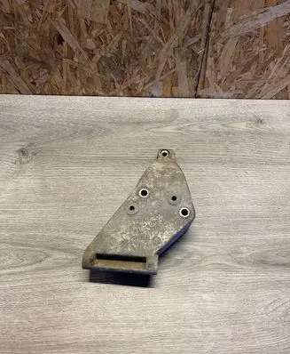 Volkswagen Golf II Engine mounting bracket 053145515 80943174