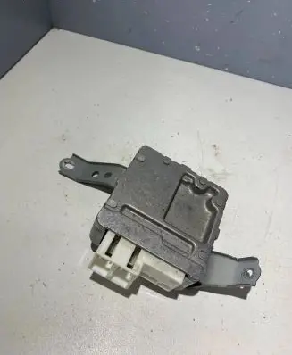 Toyota Yaris Power steering control unit/module 896500D030 6900000565 1129000650