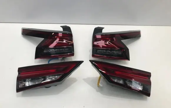 Nissan Qashqai J12 Rear/tail lights set 