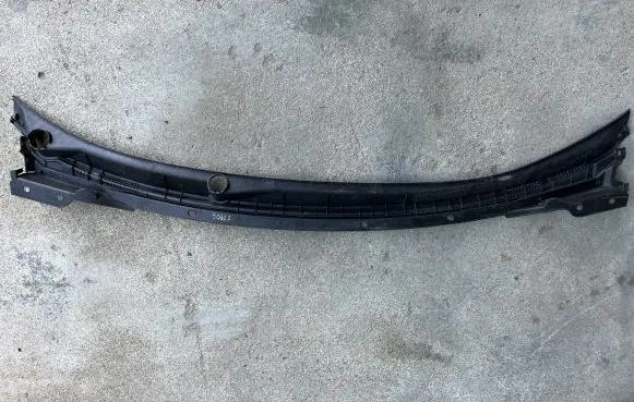 Mitsubishi Lancer Evolution Wiper trim 7405A058
