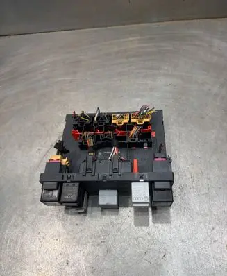 Audi A3 S3 8P Comfort/convenience module 8P0907279F H43S1201 F005V00519