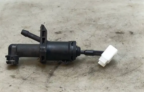 Skoda Roomster (5J) Clutch master cylinder 6Q0721388