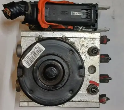 Suzuki Swift I ABS Pump 06210952323 28570024013 06210210394