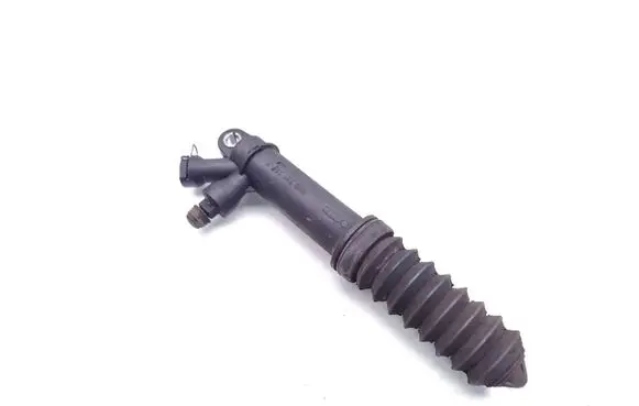 Clutch slave cylinder