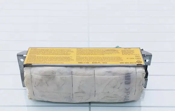 Volkswagen Phaeton Passenger airbag 305160410 3D0880204D