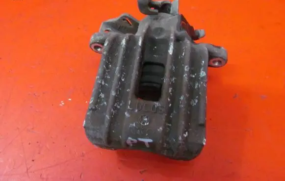 Volkswagen Polo V 6R Rear brake caliper POLO6RZACISKPT