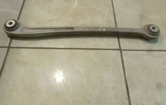 Rear control arm