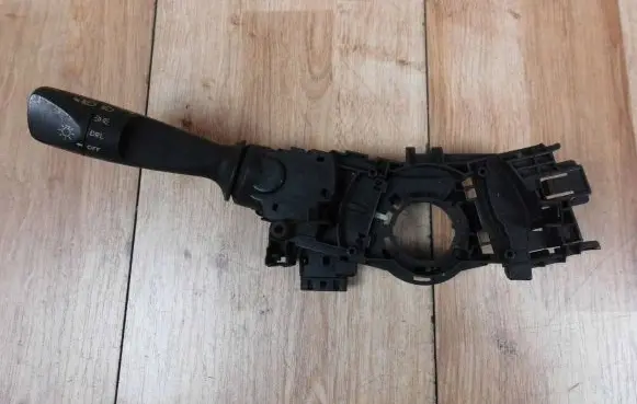Toyota RAV 4 (XA40) Indicator stalk 17F744