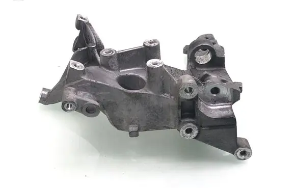 Citroen C4 Grand Picasso Engine mounting bracket 9684613880