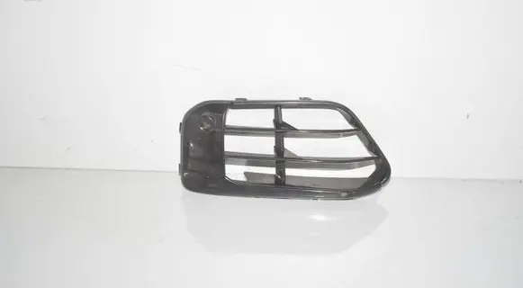 BMW X1 F48 F49 Front bumper lower grill 7333355 7374204 51117374204